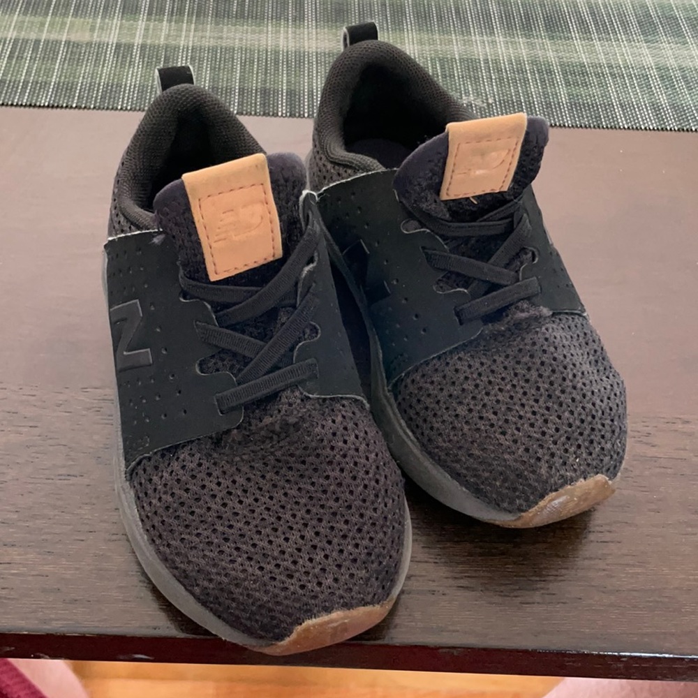 Boys new balance sneakers. 8 - Wide